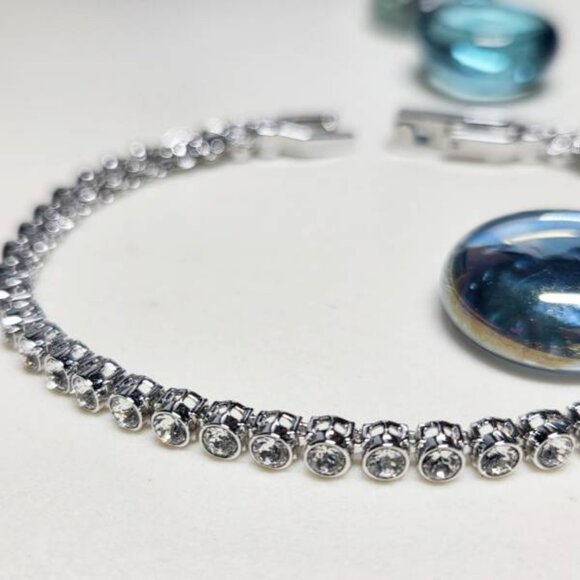 Swarovski Emily Tennis Bracelet Round Crystals Rhodium Plated NWOT NIB - Picture 1 of 6